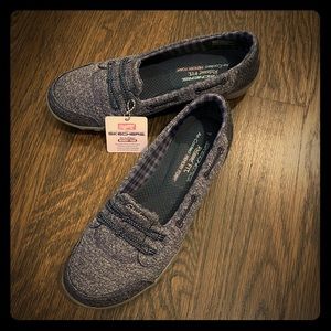 Sketchers work shoe, amazing support!